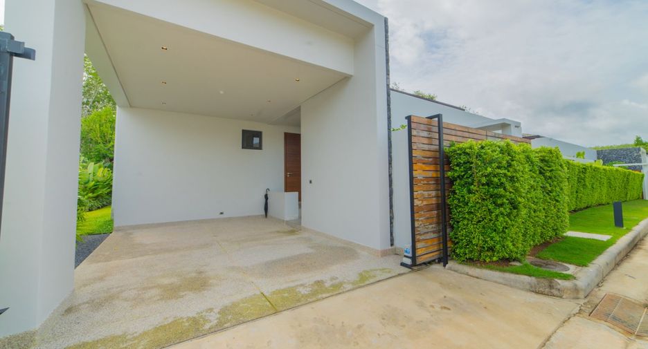 For rent 3 bedrooms villa in Thalang, Phuket