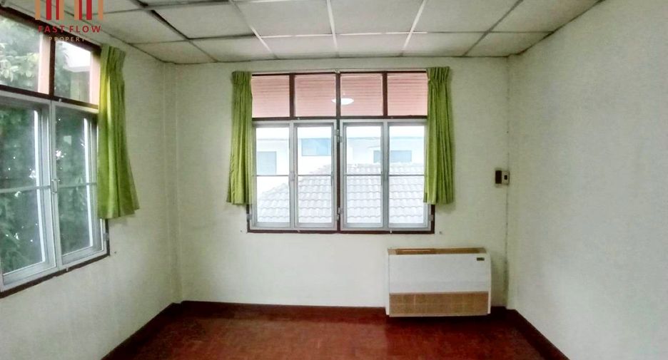 For sale 3 bedrooms house in Pak Kret, Nonthaburi