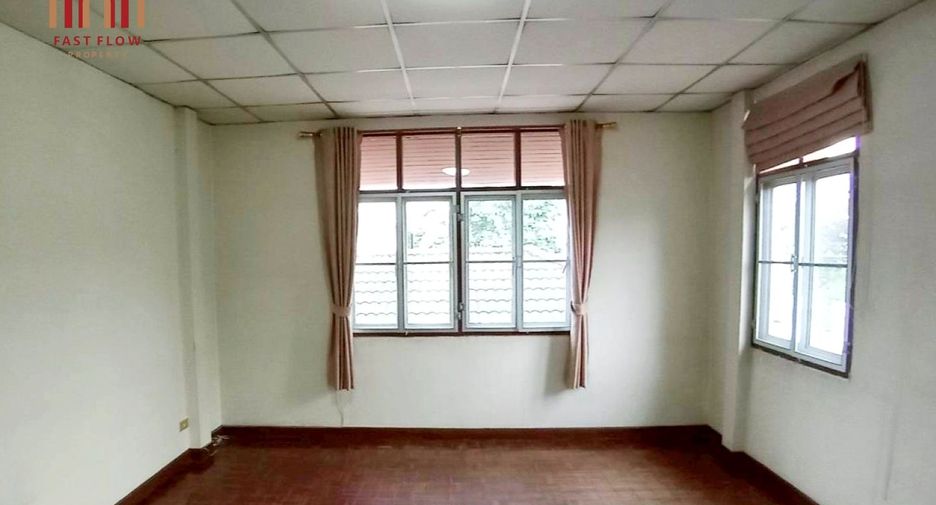 For sale 3 bedrooms house in Pak Kret, Nonthaburi