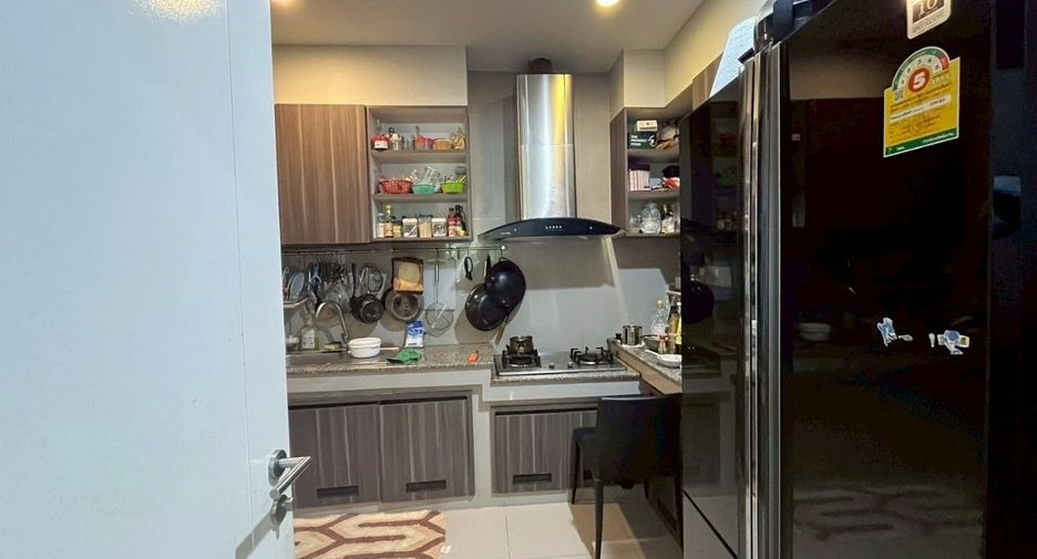 For sale 4 bedrooms house in Mueang Pathum Thani, Pathum Thani