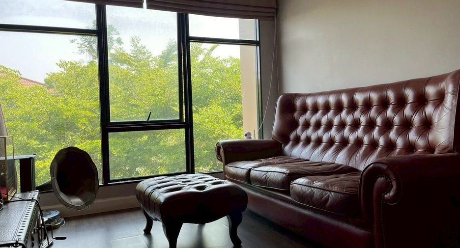 For sale 4 bedrooms house in Mueang Pathum Thani, Pathum Thani