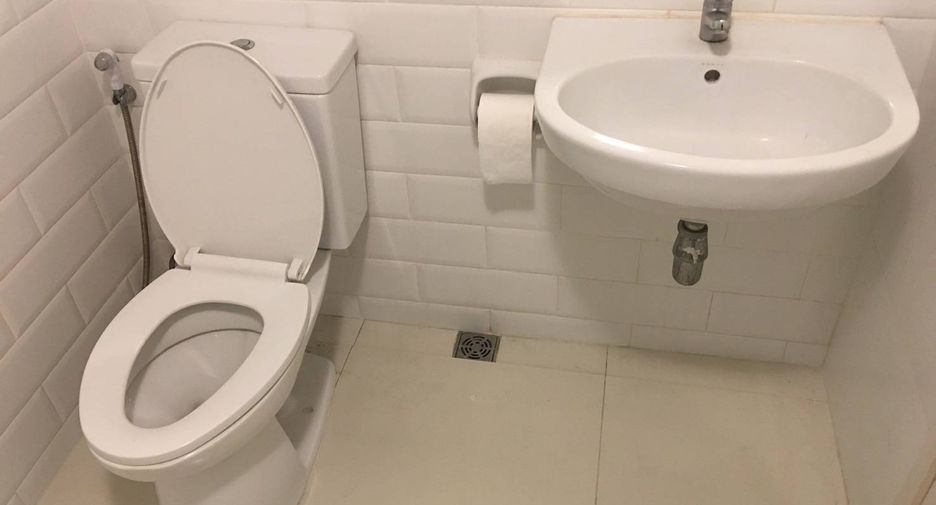 For sale 1 bed condo in Si Racha, Chonburi