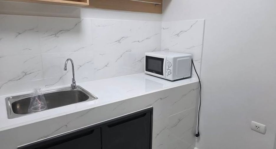 À vendre 1 chambre condo à Phra Khanong, Bangkok