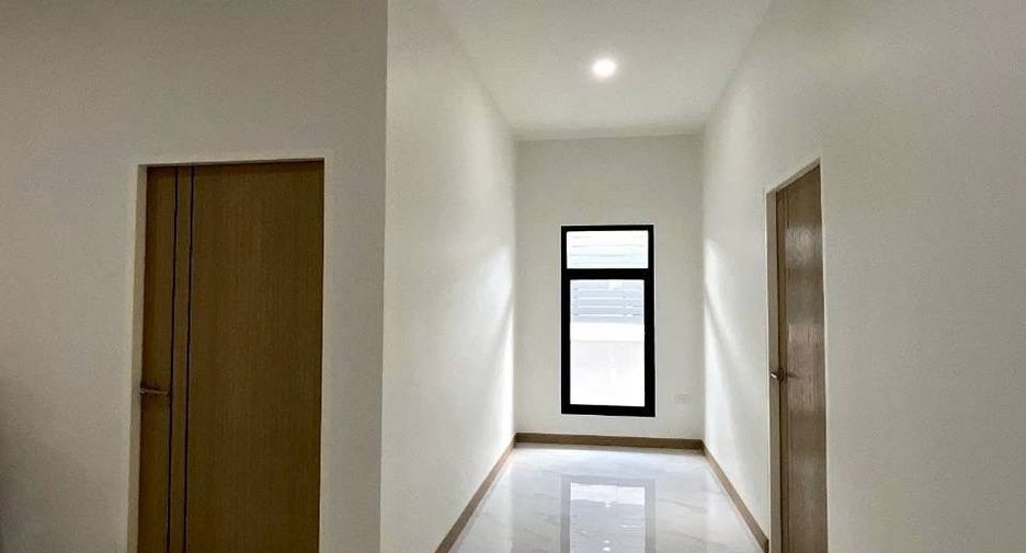 For sale 4 bedrooms house in Nong Khaem, Bangkok