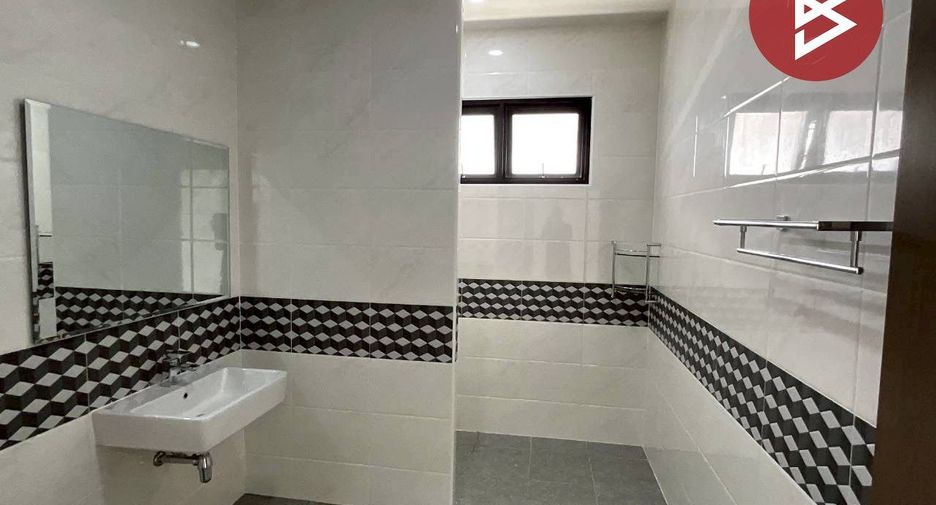 For sale 4 bedrooms house in Nong Khaem, Bangkok