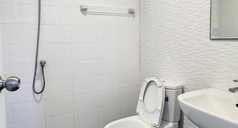 For sale 3 bedrooms townhouse in Khlong Luang, Pathum Thani
