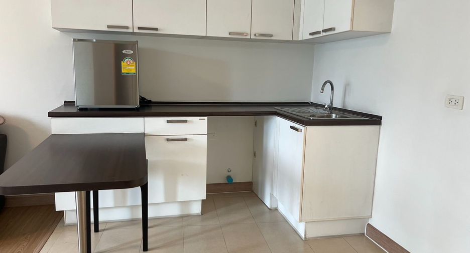 For sale 1 bed condo in Bang Na, Bangkok
