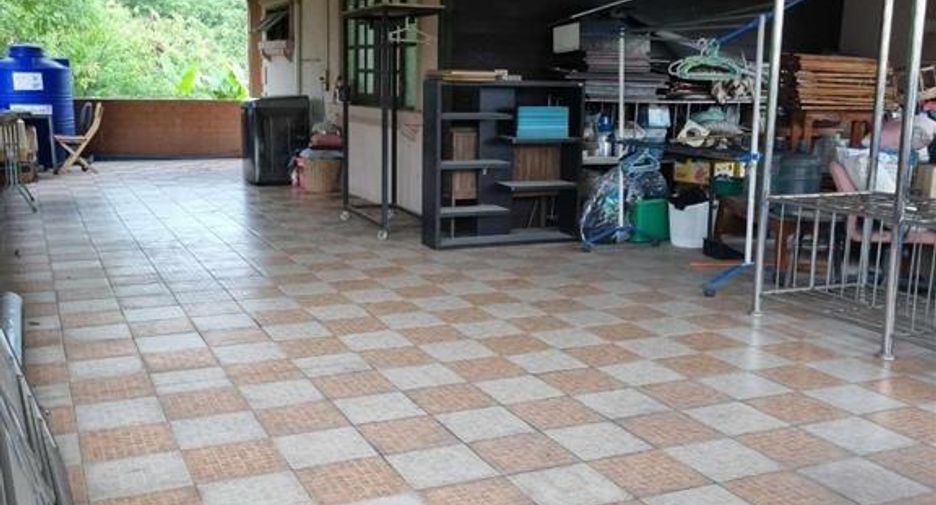 For sale 4 bedrooms house in Mueang Pathum Thani, Pathum Thani
