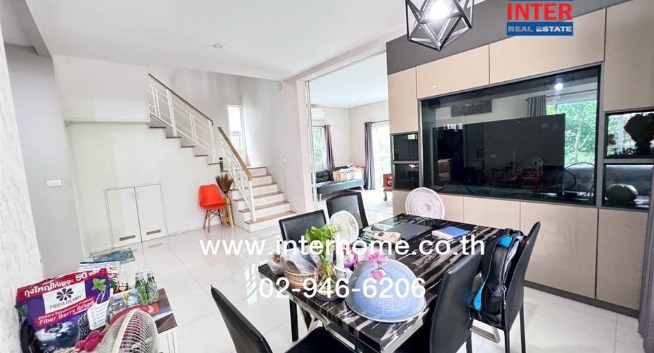For sale 3 bedrooms house in Mueang Pathum Thani, Pathum Thani