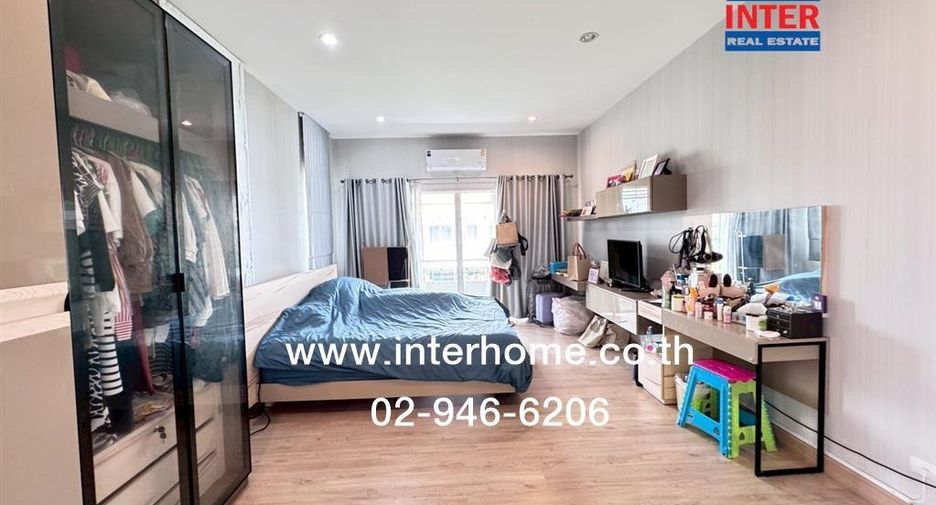 For sale 3 bedrooms house in Mueang Pathum Thani, Pathum Thani