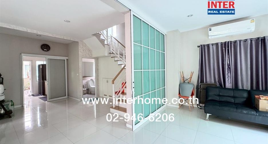 For sale 3 bedrooms house in Mueang Pathum Thani, Pathum Thani