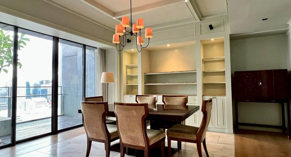 For rent 3 bedrooms condo in Sathon, Bangkok