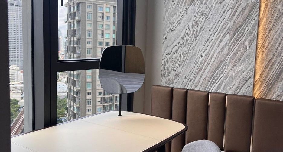 Condo en alquiler de 2 habitaciones en Khlong Toei, Bangkok