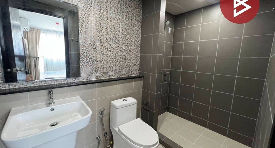 Condo en venta de 1 habitaciones en Si Racha, Chonburi
