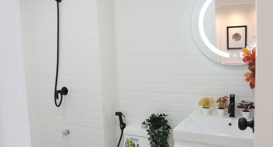 Продажа 1 кровать кондо в Банг Капи, Бангкок