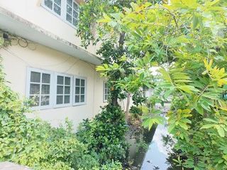 For sale 2 ベッドルーム townhouse in Chom Thong, Bangkok