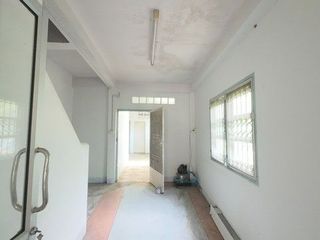 For sale 2 ベッドルーム townhouse in Chom Thong, Bangkok