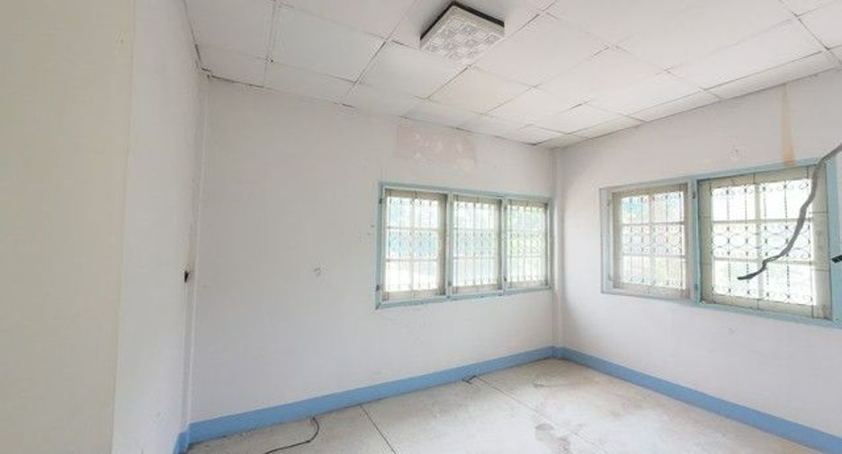 Продажа 2 спальни таунхаус в Чом Тхонг, Бангкок