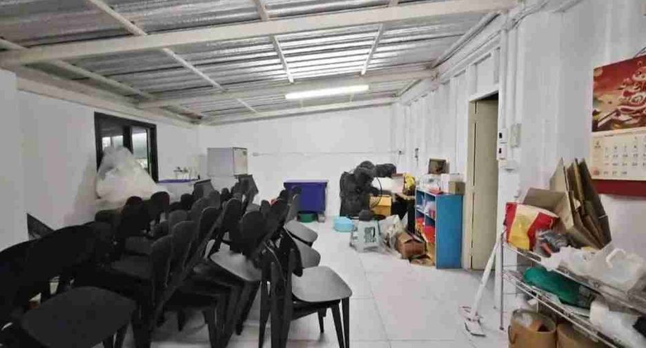 Local comercial en alquiler y en venta en Suan Luang, Bangkok