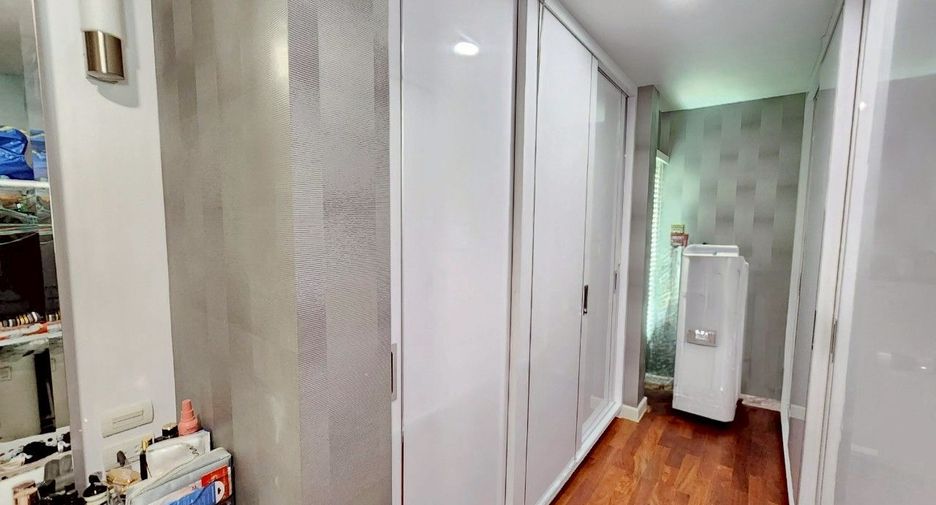 Casa en venta de 4 habitaciones en Mueang Nonthaburi, Nonthaburi