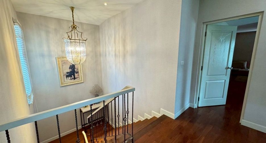 Casa en venta de 4 habitaciones en Mueang Nonthaburi, Nonthaburi