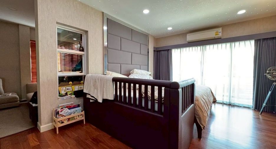 Casa en venta de 4 habitaciones en Mueang Nonthaburi, Nonthaburi