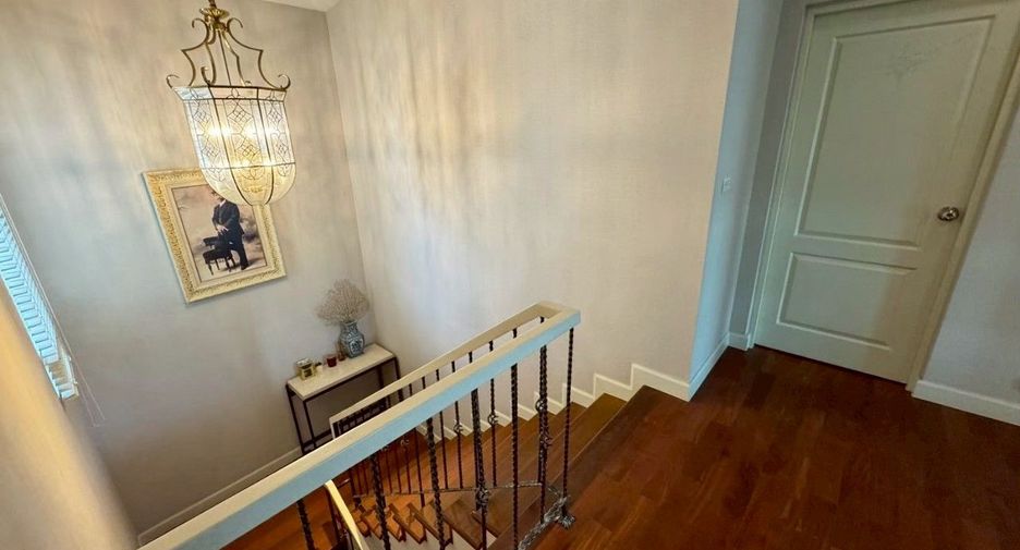 Casa en venta de 4 habitaciones en Mueang Nonthaburi, Nonthaburi
