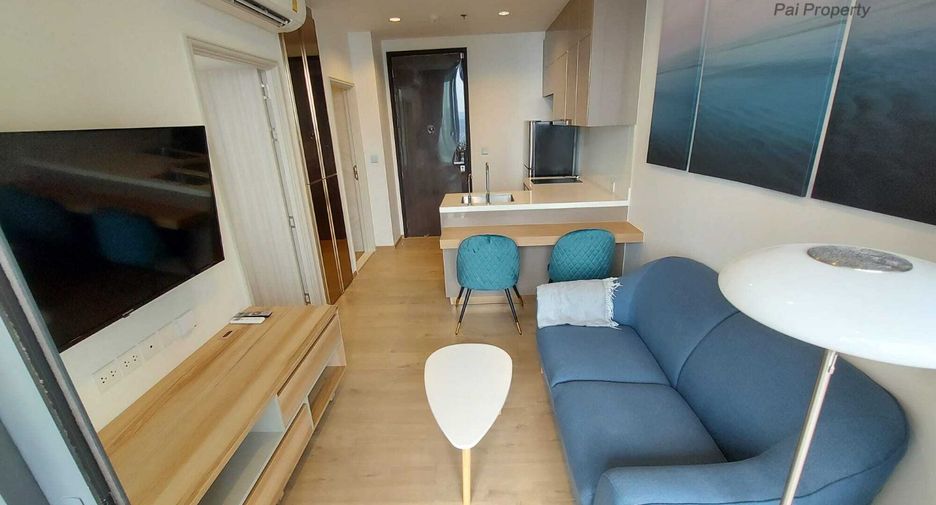 For sale 1 bed condo in Phra Khanong, Bangkok