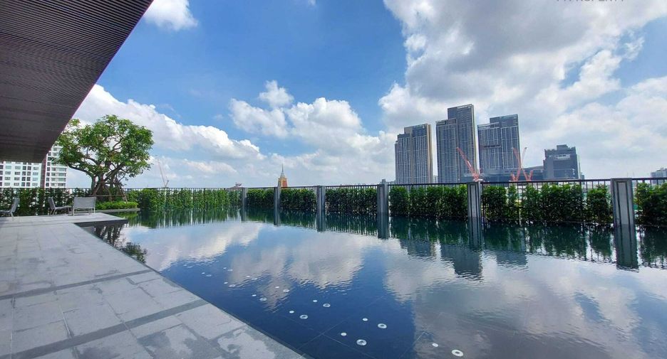 For sale 1 bed condo in Phra Khanong, Bangkok