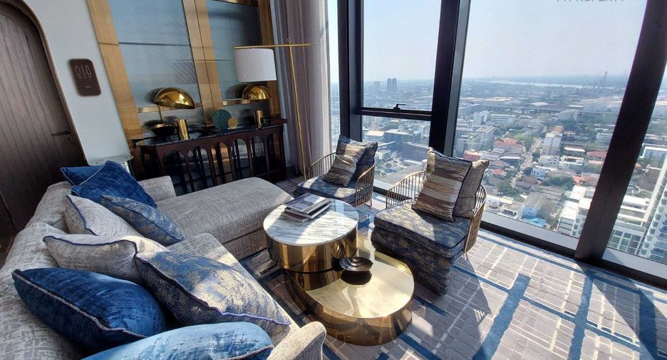 For sale 1 bed condo in Phra Khanong, Bangkok