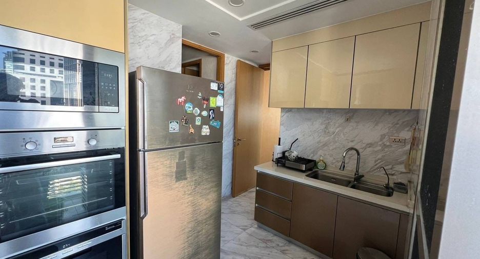 À vendre 3 chambres condo à Khlong Toei, Bangkok