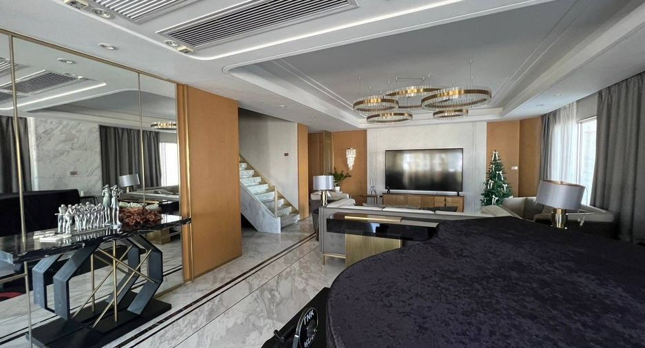À vendre 3 chambres condo à Khlong Toei, Bangkok