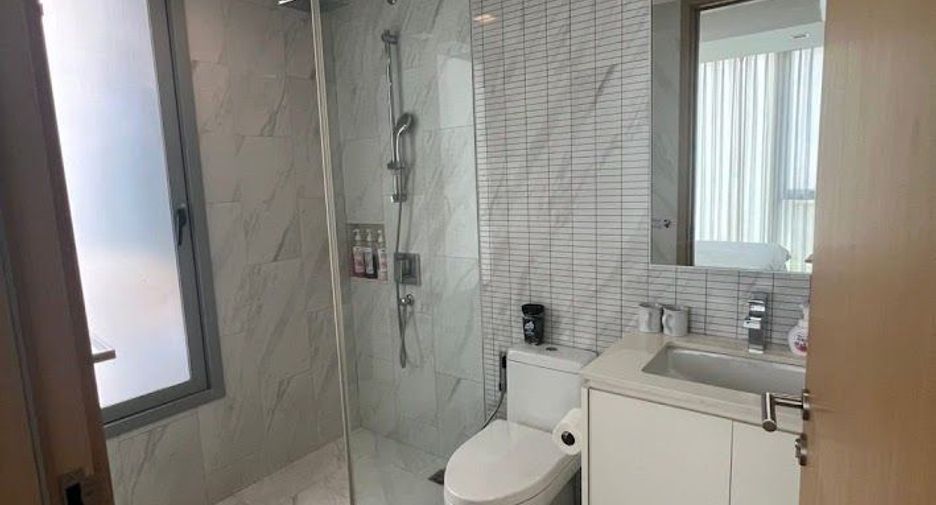 For sale 2 bedrooms condo in Watthana, Bangkok
