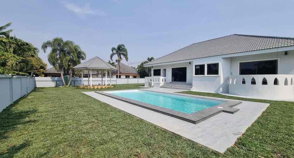 Villa en venta de 3 habitaciones en Sattahip, Chonburi