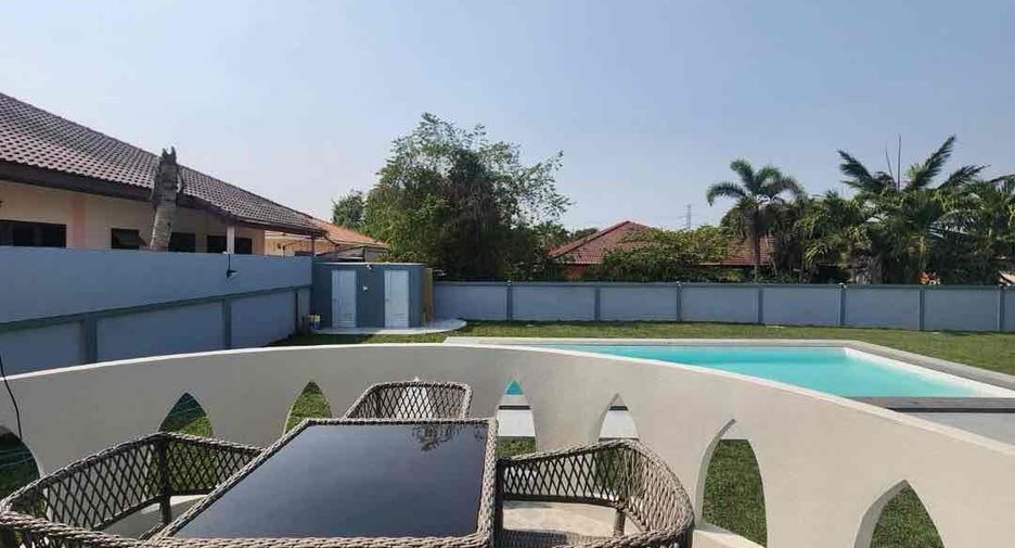 Villa en venta de 3 habitaciones en Sattahip, Chonburi