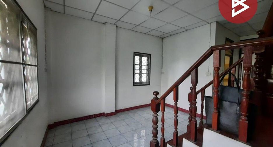 À vendre studio maison de ville à Min Buri, Bangkok