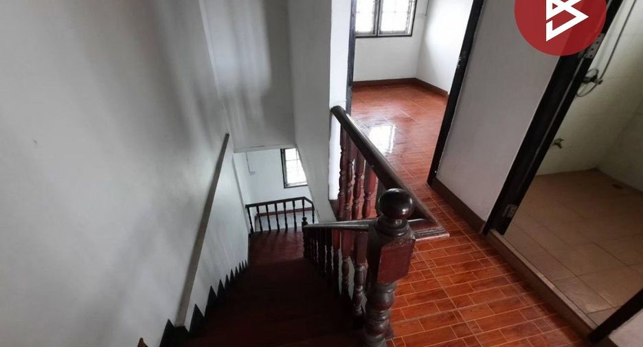 À vendre studio maison de ville à Min Buri, Bangkok