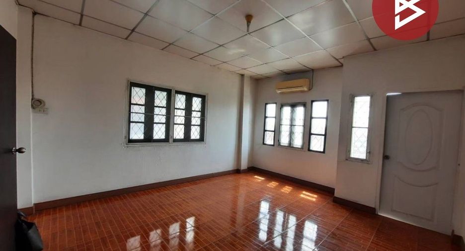 À vendre studio maison de ville à Min Buri, Bangkok