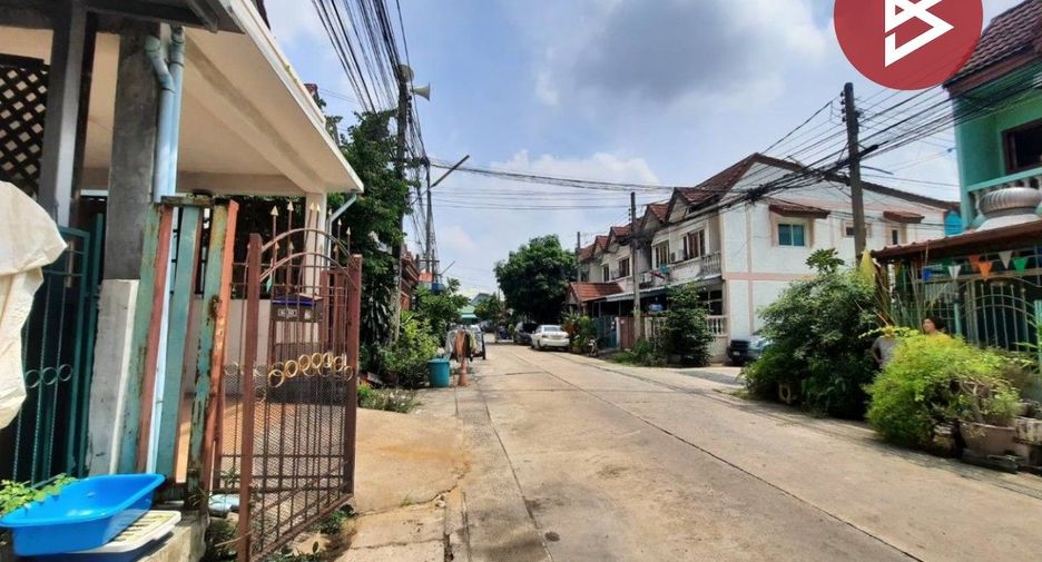 À vendre studio maison de ville à Min Buri, Bangkok