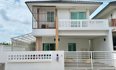 For sale 3 bedrooms house in Si Racha, Chonburi