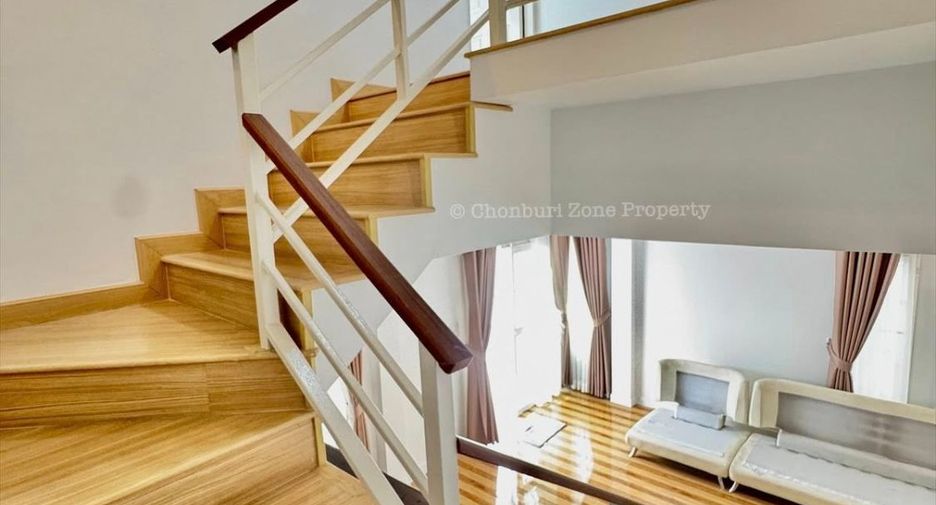 For sale 3 bedrooms house in Si Racha, Chonburi