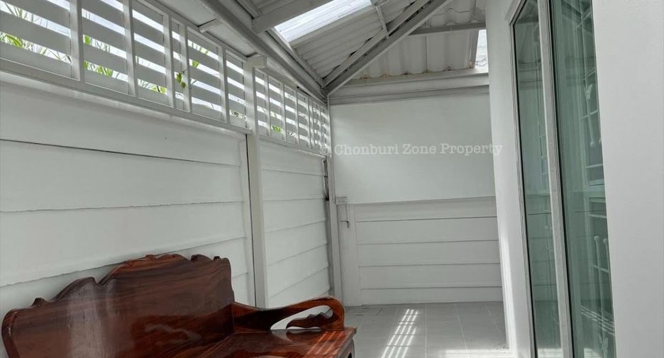 For sale 3 bedrooms house in Si Racha, Chonburi