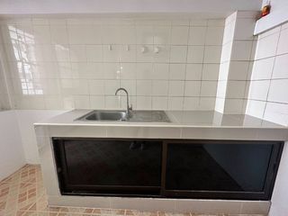 Reihenhaus zur Miete mit 2 Zimmer in Si Racha, Chonburi