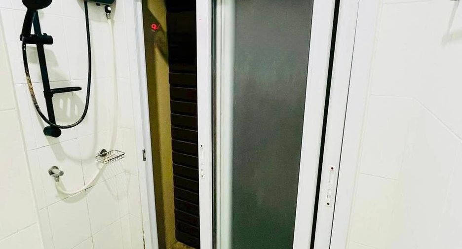 Reihenhaus zur Miete mit 3 Zimmer in Si Racha, Chonburi