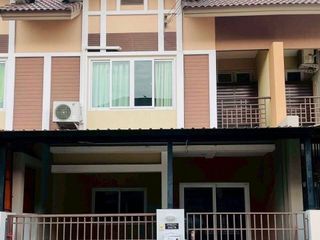 3 Bedroom Townhouse In Si Racha, Chonburi