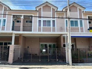 3 Bedroom Townhouse In Si Racha, Chonburi