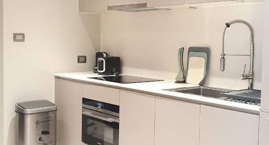 Condo en alquiler de 2 habitaciones en Khlong San, Bangkok