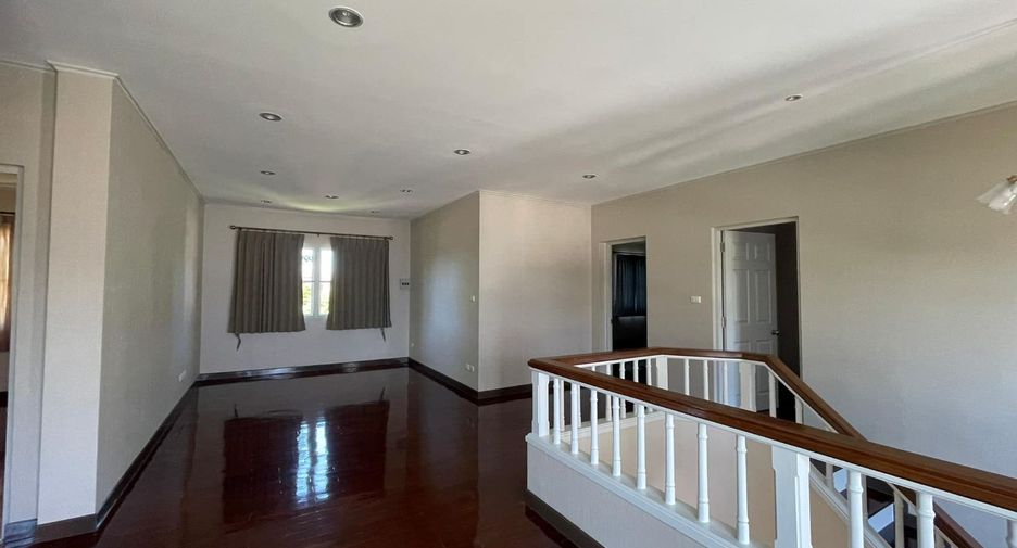 Haus zum Kauf mit 4 Zimmer in Bang Khun Thian, Bangkok