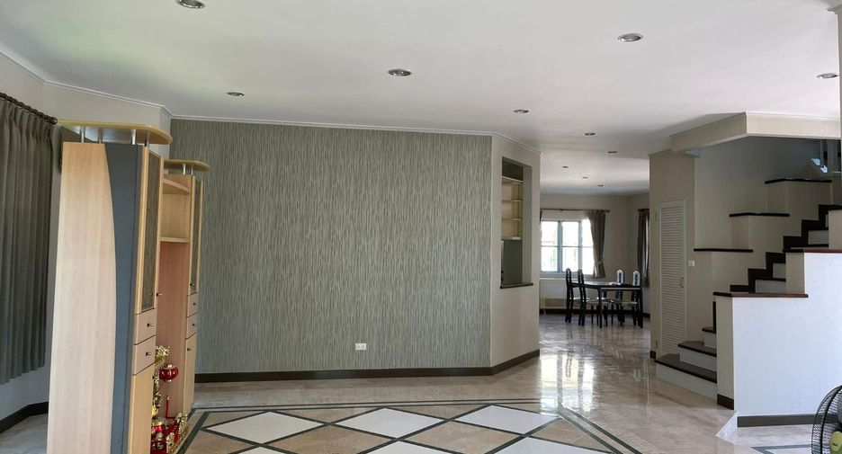 Haus zum Kauf mit 4 Zimmer in Bang Khun Thian, Bangkok