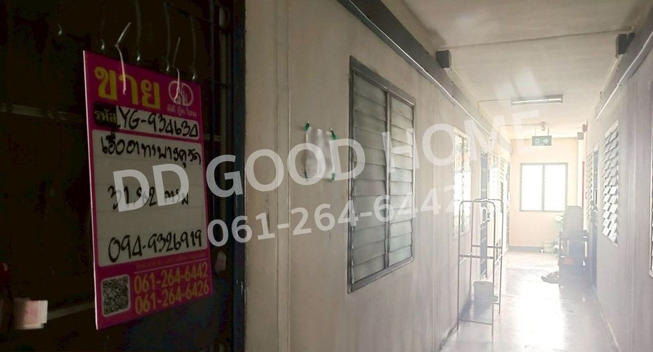 For sale 1 bed condo in Mueang Pathum Thani, Pathum Thani